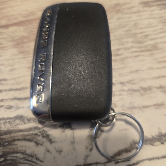 Ranger Rover Key Fob - Picture 2 of 3